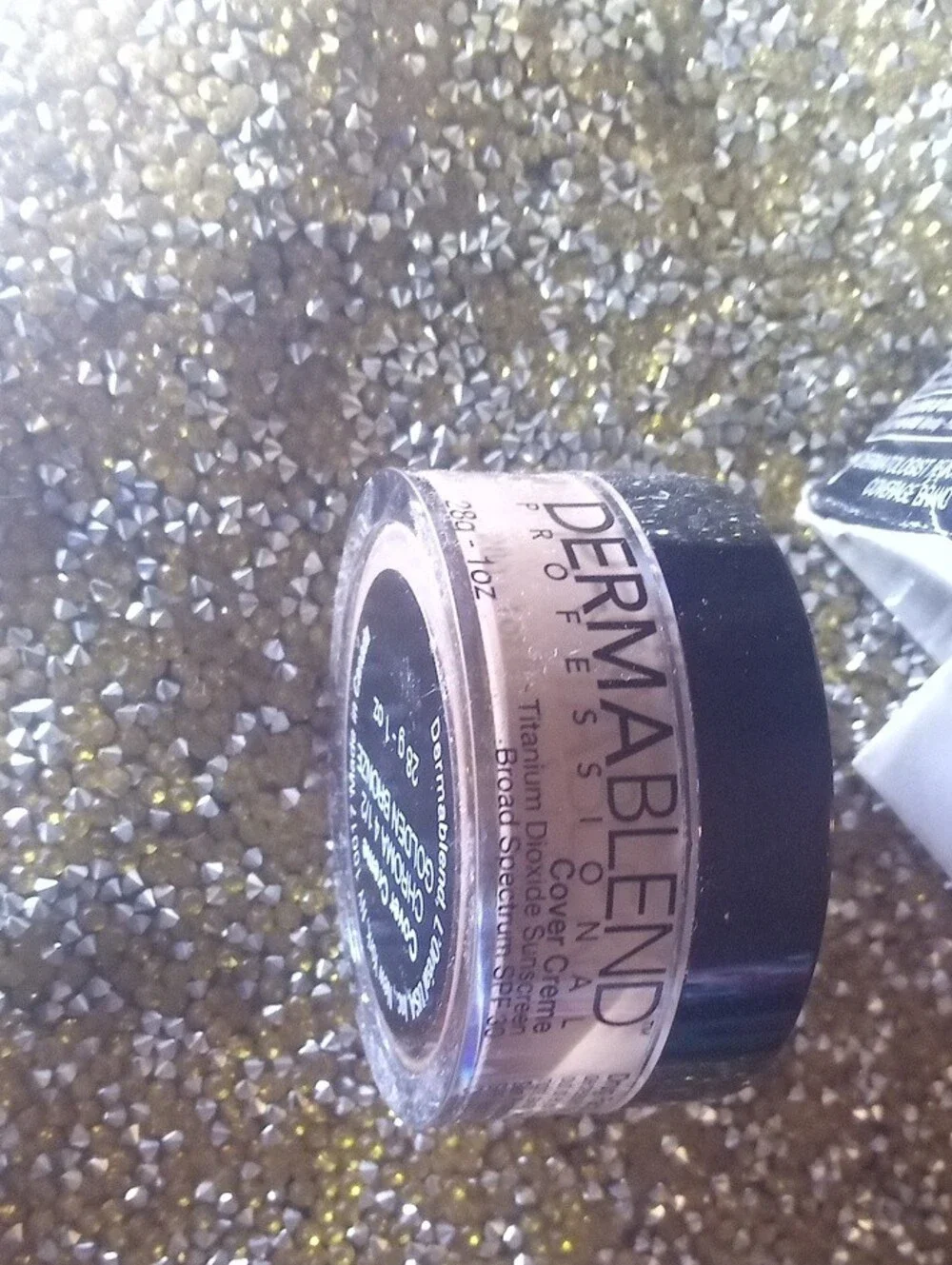 Dermablend Cover Creme in Beige with Black Lid